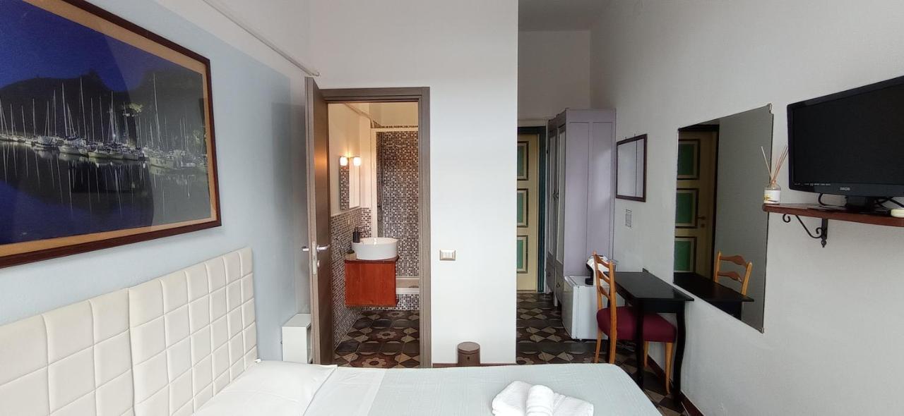 Onlyrooms III - Piazza Jenne Cagliari Extérieur photo