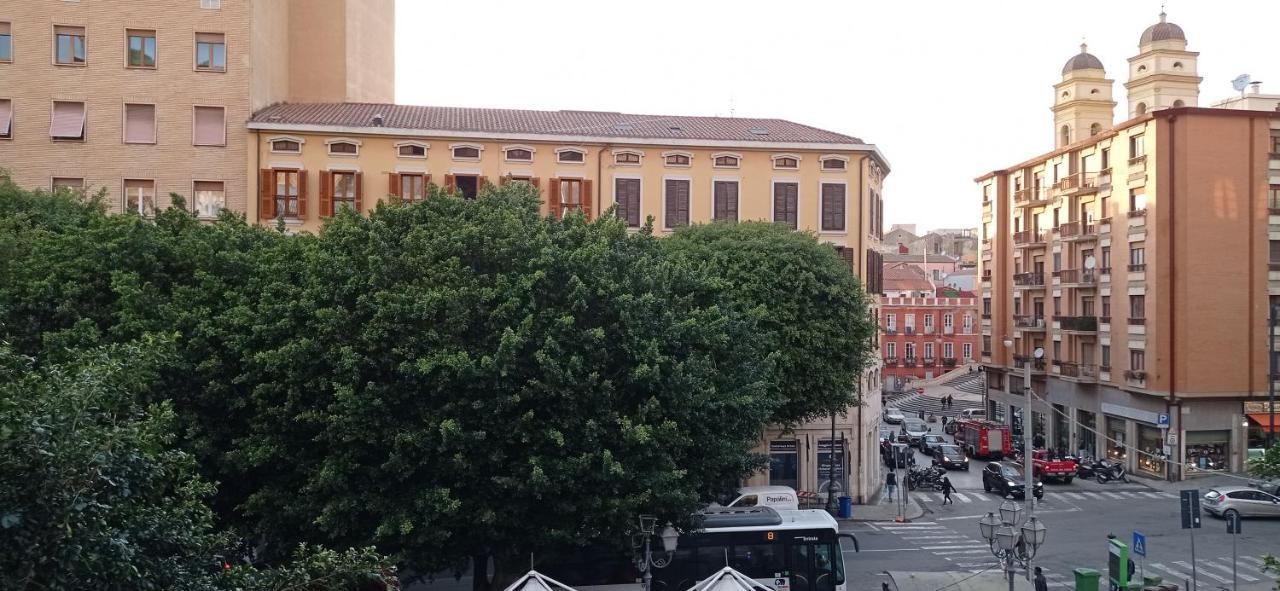 Onlyrooms III - Piazza Jenne Cagliari Extérieur photo